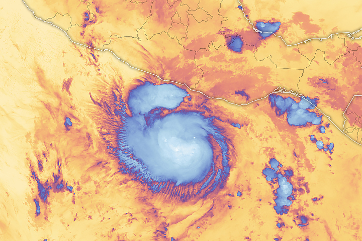 NIGHTMARE SCENARIO: Hurricane Otis unexpectedly strengthens to Cat. 5 just  before landfall near Acapulco, Mexico